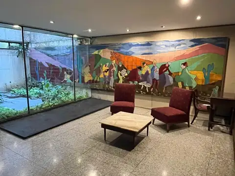 Oficina 5 ambientes con 2 baños