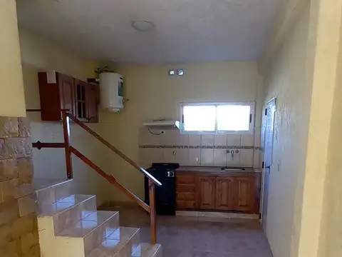 Depto Tipo Casa 3 ambientes con 1 baño