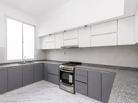 VENTA CASA A ESTRENAR 4 AMB. COCHERA LANUS ESTE