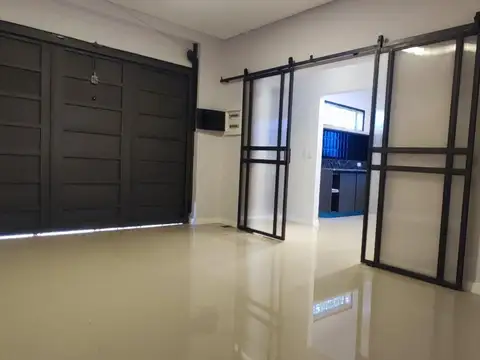 Depto Tipo Casa en Venta con 1 cocheras