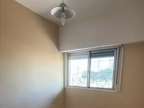 3 AMBIENTES EN PLANTA ALTA - MUY BUENA UBICACIÓN