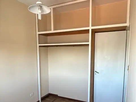 Depto Tipo Casa en Venta en Munro-Este, USD 82.000