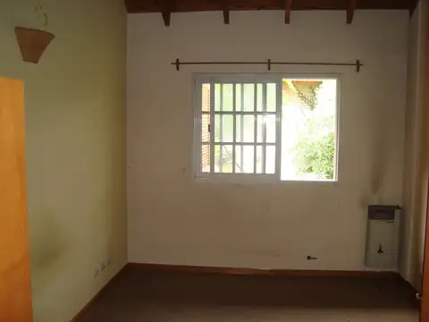 Depto Tipo Casa en Alquiler de 2 ambientes