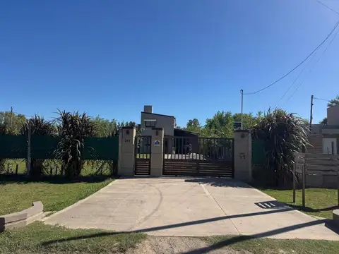 Casa en Venta con 6 cocheras