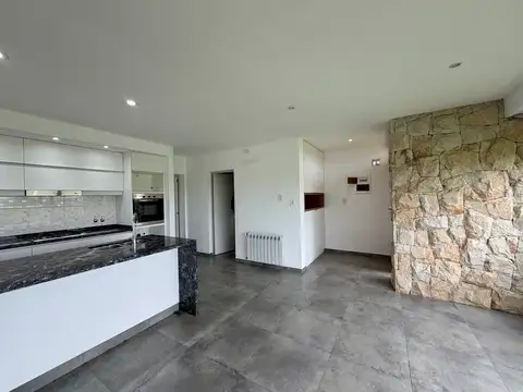 Casa en Alquiler al Este