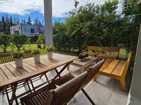 Departamento 4 ambientes con jardín en venta