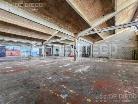 Deposito de 1000 m2 en alquiler, dentro de predio con seguridad, Florida Oeste