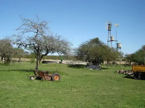 Campo en Venta con Alambrado