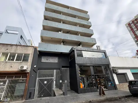 Departamento en Alquiler de 2 Ambientes en Quilmes Centro, excelente ubicación!