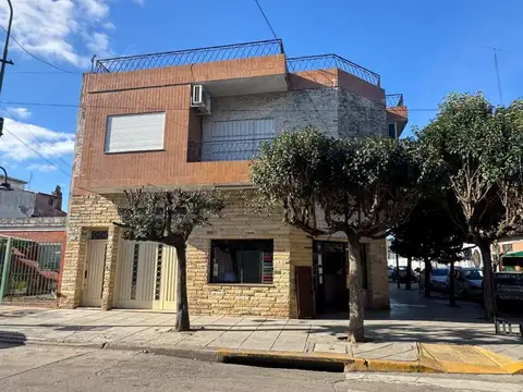 José Moldes 4900