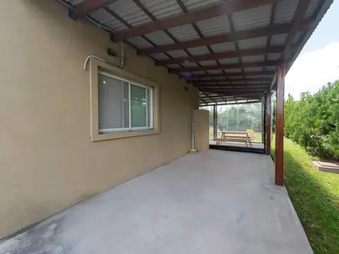 Casa en Alquiler en Carlos Spegazzini, USD 950