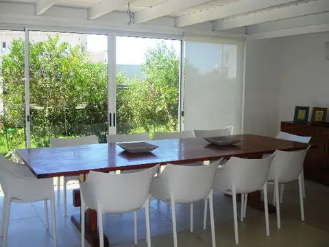 Casa en Alquiler Temporal en La Barra, USD 45.000