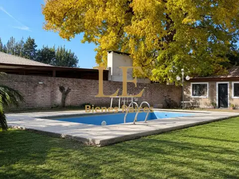 VENTA DE CASA EN INGENIERO  MASCHWITZ