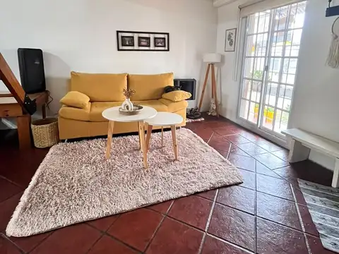 Casa 4 dormitorios con Jardín en Ministro Rivadavia