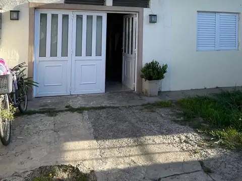 Departamento en venta - 2 Dormitorios 1 Baño - 25 De Mayo