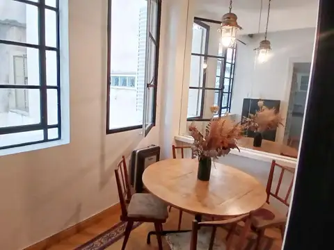 ALQUILER DE DEPARTAMENTO 3 AMBINETES en Barrio Parque MUY AMPLIO