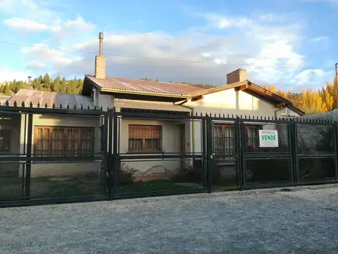 Esquel - Venta Casa de 3 Habitaciones