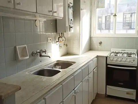 Departamento 7 ambientes con 2 baños