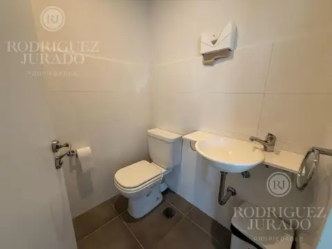 Oficina en Venta al Norte