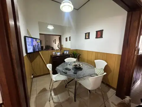 Casa 4 ambientes con 1 baño