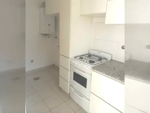 Pasco 1400, Piso 4