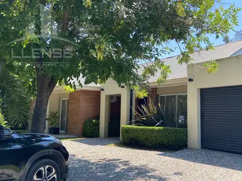 Casa 4 ambientes con pileta en venta - Fincas de Iraola I