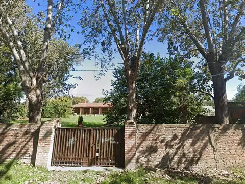 Casa 5 ambientes con 1 baño