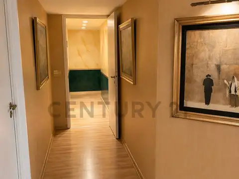 Departamento en Alquiler con 2 cocheras