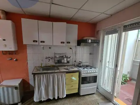 Oficina en Alquiler en San Nicolas de los Arroyos, $ 1.000.000