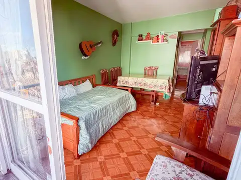 VENTA DEPARTAMENTO 2 AMBIENTES / BALCON AL FRENTE