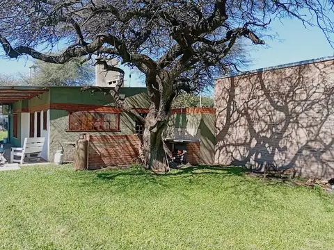 VENTA CASA QUINTA A METROS DEL RIO