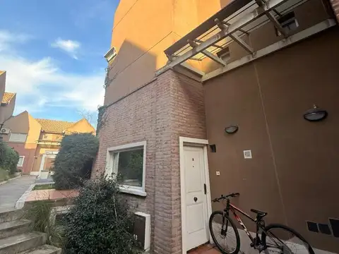 Depto Tipo Casa en Venta de 4 ambientes