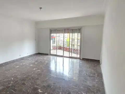 Departamento en Alquiler de 4 ambientes