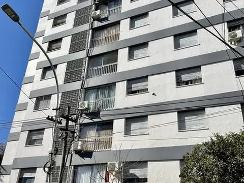 Impecable 2 amb a mts de Escalada Centro, de la Avda, del FCGR y del Super COTO 