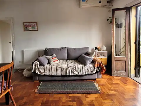 Depto Tipo Casa en Venta en Parque Chacabuco, USD 106.000