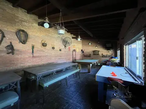 Casa 2 ambientes con 2 baños