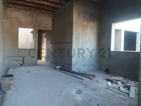 Casa 4 ambientes con 1 baño