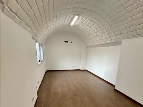 Oficina 2 ambientes con 1 baño