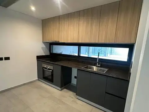 Teniente Eduardo Racedo 1500