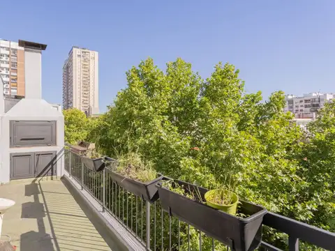 Beruti 3500, Piso 8