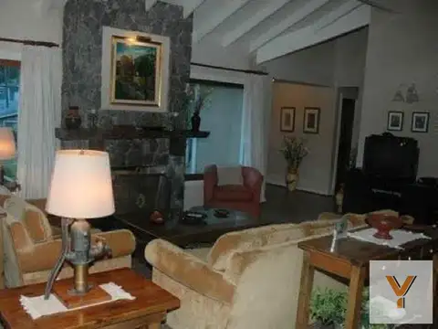 Casa 5 ambientes con 5 baños