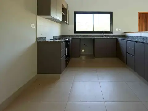 Pasaje privado 100