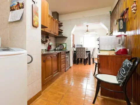 Casa +5 Amb En 3 Plantas