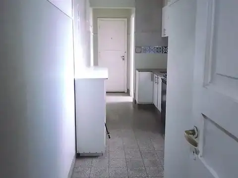 Departamento 6 ambientes con 2 baños