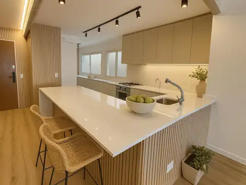 VENTA / Avenida Olleros 1800 Piso 5 / Departamento 10 / 4 Ambientes / Belgrano
