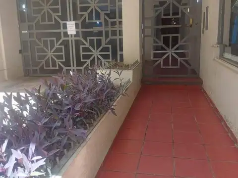 Oficina/Consultorio 114 m² en PB con Entrada Independiente