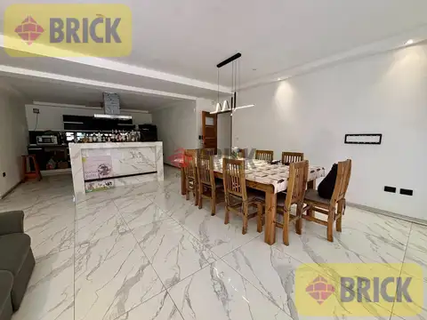 Casa en Venta en La Fraternidad, USD 148.000