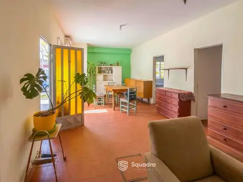 Casa en Venta con 4 cocheras