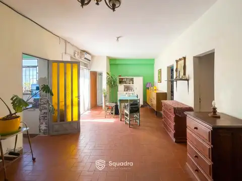 Casa 5 ambientes con 2 baños