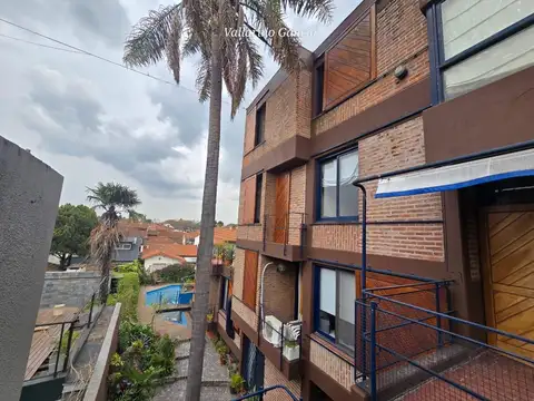 Depto Tipo Casa en Alquiler en Olivos, USD 1.700